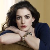 anne-hathaway-actress-wallpaper-preview